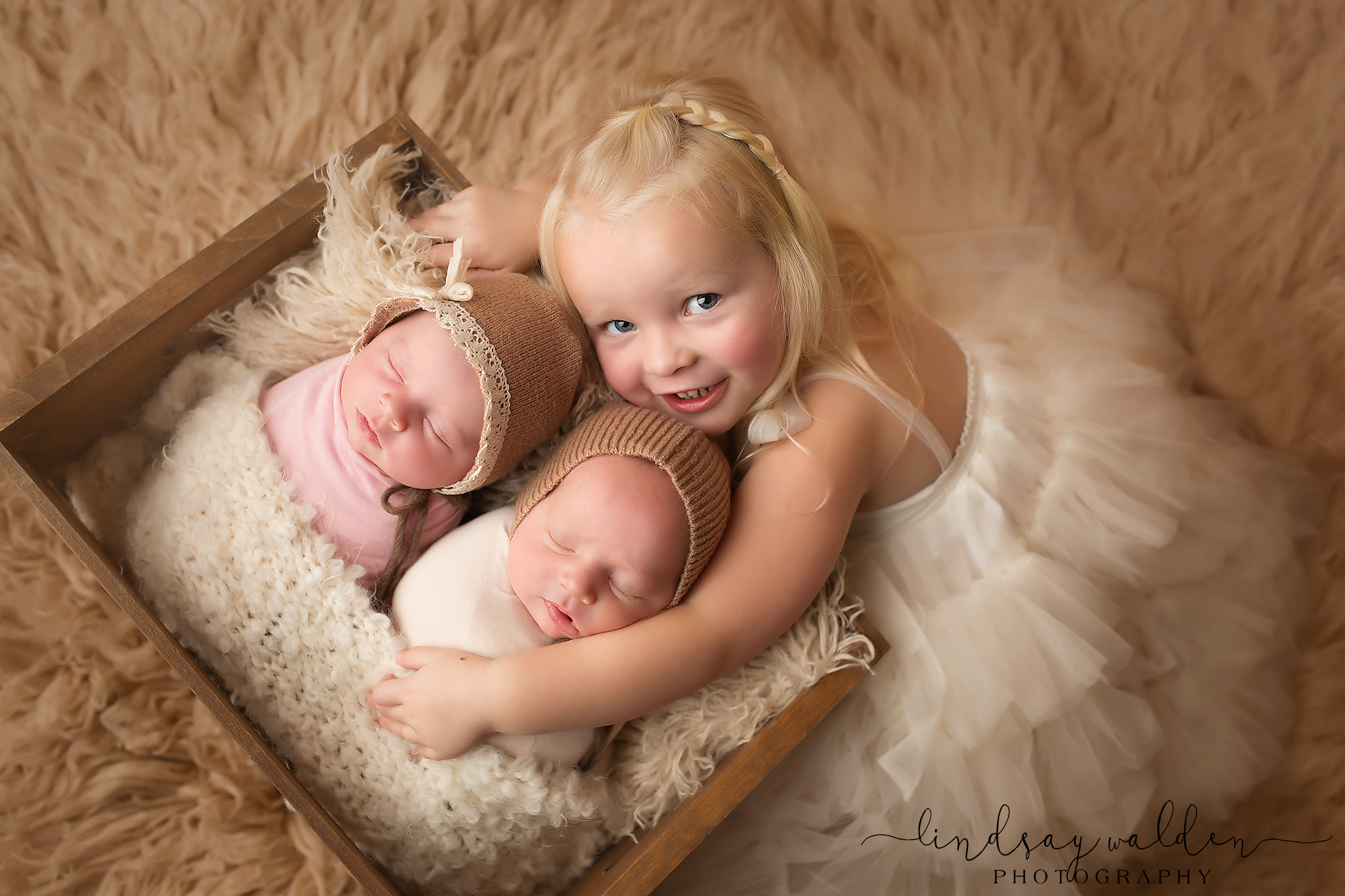 newborn twins with sibling dallas newborn photographer
