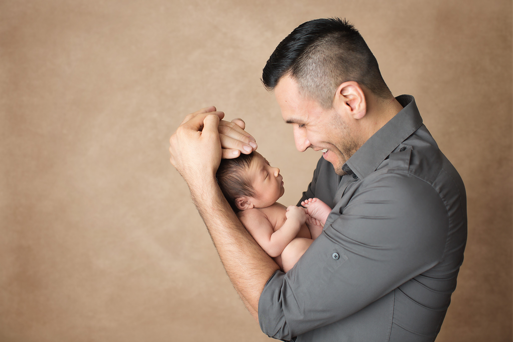 dallas fort worth newborn photography dad and baby