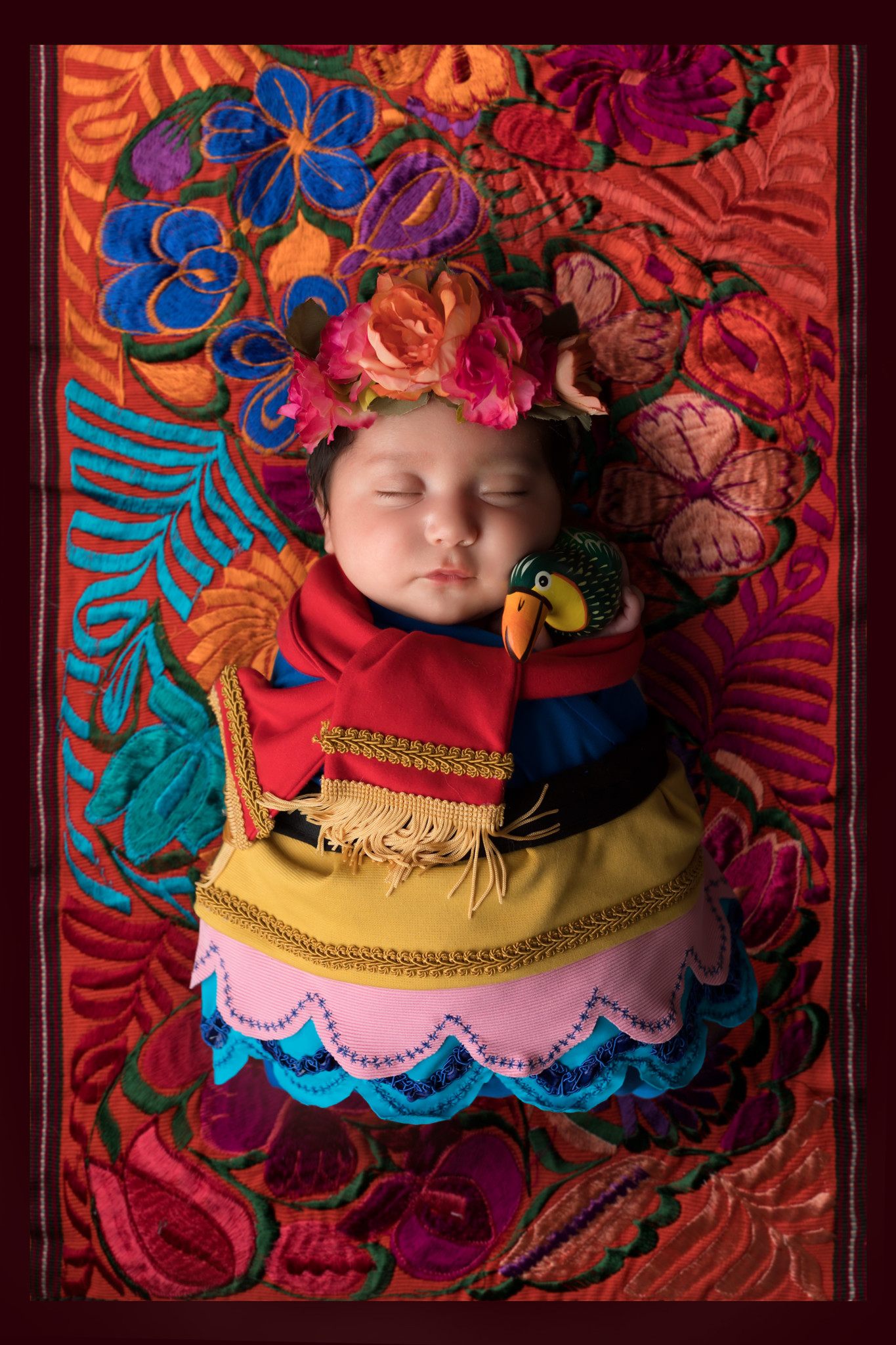 Frida Kahlo Newborn Photography • Lindsay Walden Photography 8539
