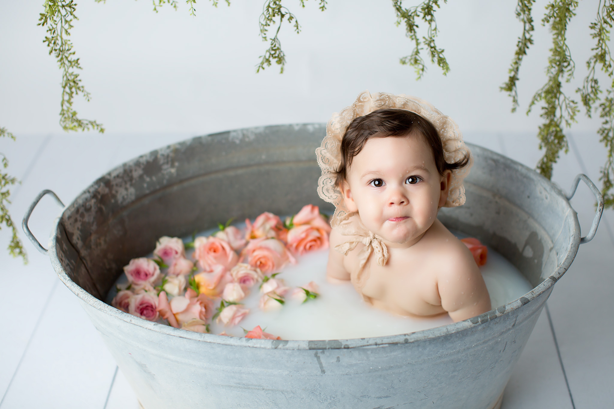 Milk Bath Maternity Photoshoot Dallas Photographer Lindsay Walden