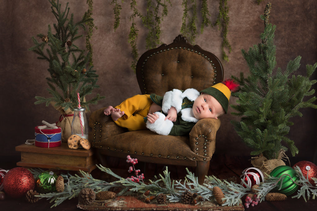 newborn elf costume dallas photographer costumed newborns